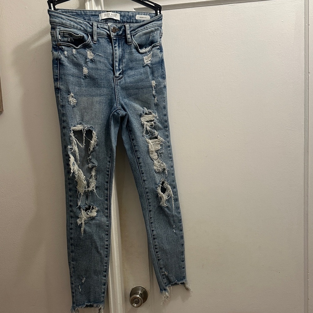 Judy Blue Ripped Light Denim Skinny Jeans - Preloved
